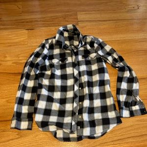 Eddie Bauer classic fit lady’s long sleeve flannel shirt. Size small.